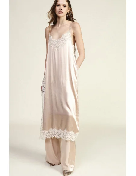 Set with Wide-Leg Trousers and Lace Top Dixie