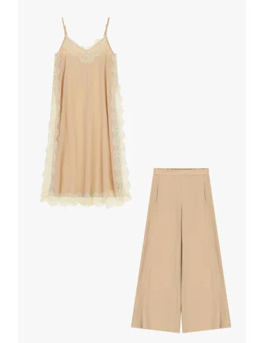 Completo Con Pantaloni Ampi E Top Con Pizzo Dixie