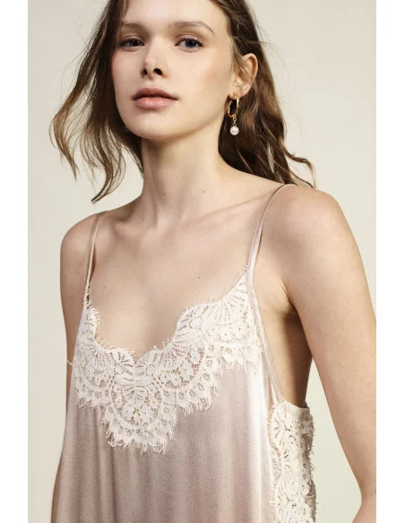 Set with Wide-Leg Trousers and Lace Top Dixie