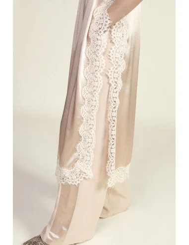 Set with Wide-Leg Trousers and Lace Top Dixie