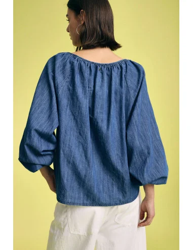Loose-Fit Blouse with Striped Inserts and Long Sleeves Please