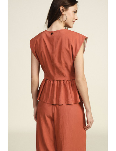 Dixie buttoned and ruffled short waistcoat