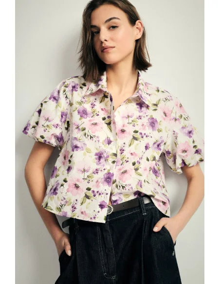 Cropped Floral Blouse With Short Sleeves Please