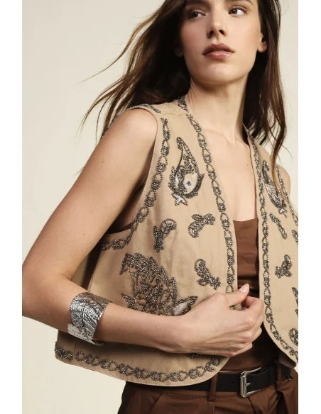Short Vest With Floral Embroidery Dixie