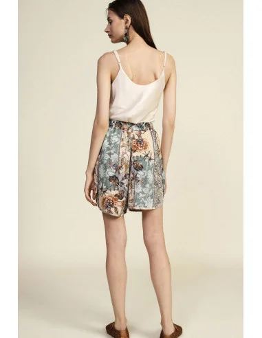 Regular-Fit Shorts with Mixed Floral Print Dixie