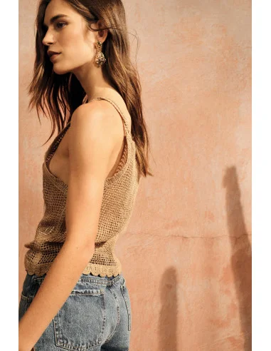 Top Traforato Con Ricamo Floreale E Spalline Sottili Dixie