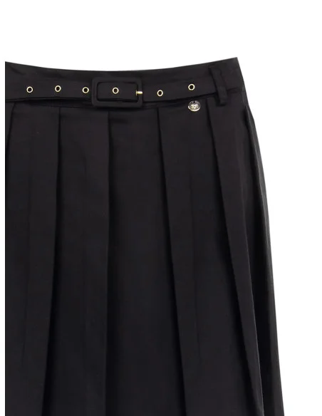 Pleated mini skirt in a lyocell and cotton blend with a matching belt by Rinascimento