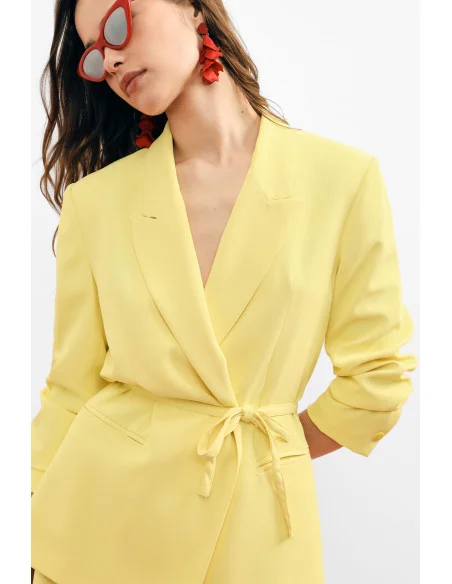 Blazer Regular Fit Con Cintura Annodata E Tasche Please