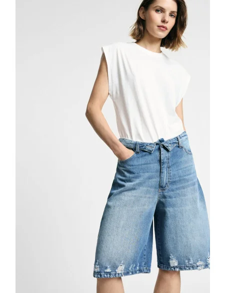 Five-Pocket Knee-Length Used-Effect Shorts Please
