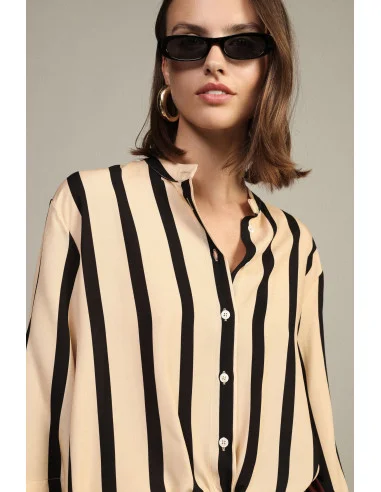 Camicia A Righe Con Nodo Frontale E Maniche 3/4 Dixie