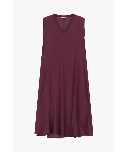 Robe midi évasée sans manches avec encolure en V en forme de « V » inversé
