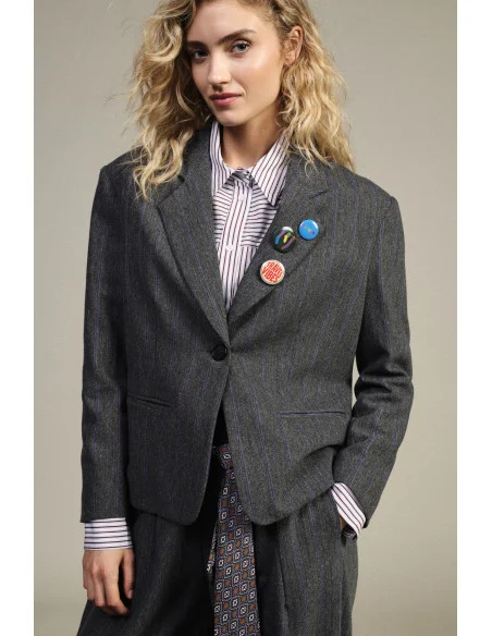 Blazer Con Bottoni E Spille Decorativi Fantasia A Righe Dixie
