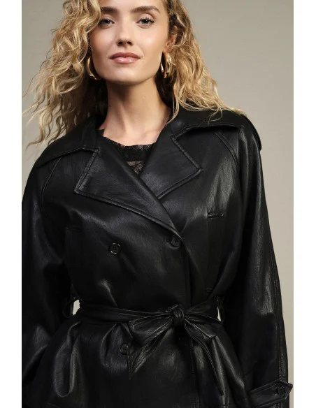 Short Trench Coat with Belt and Dixie Lapels
