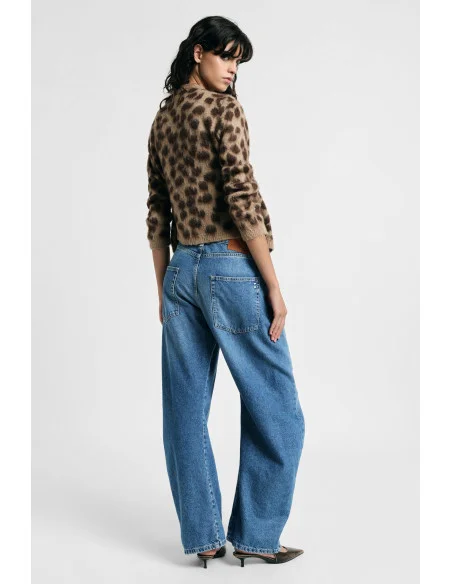 Wide-Leg Jeans with Front Pleats Please