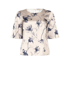 Curvy Satin Blouse with Large Blurred Floral Print and Winged Sleeves – Rinascimento Curvy