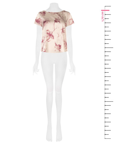 Loose-fitting, flowing satin blouse with large Rinascimento-style floral print