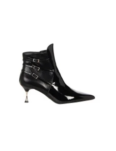 Pointed-toe ankle boots in glossy patent leather with decorative straps – Rinascimento