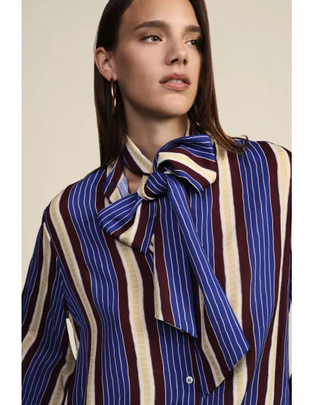 Camicia A Righe Con Fiocco Collo E Polsini Arricciati Dixie