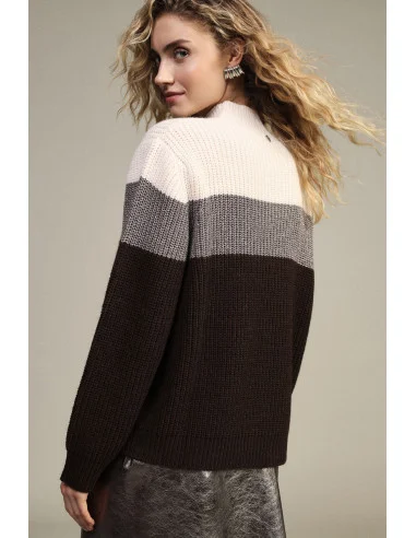 Dixie Colour-Blocked Crew-Neck Long-Sleeved Jumper