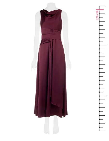 Robe longue en satin avec effet bande à la taille et long volant sur le devant Rinascimento