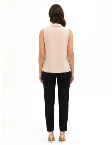 Blouse trapèze en georgette avec maxi volant et bouton bijou Rinascimento