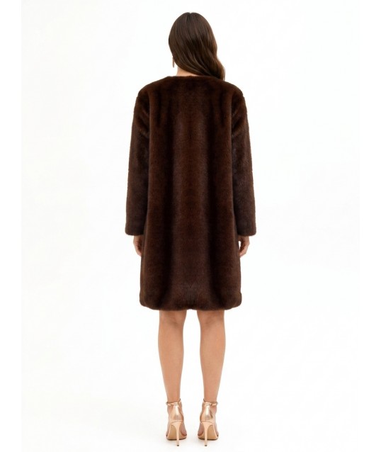 Manteau long en fausse fourrure avec fermeture à crochets « Rinascimento »