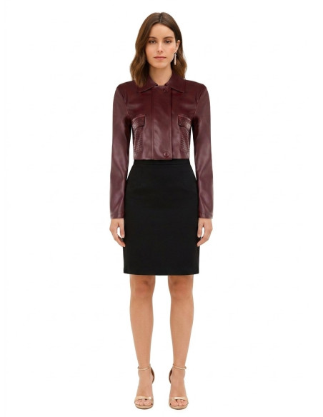 Veste courte en simili cuir avec motif à carreaux entrelacés et bre...
