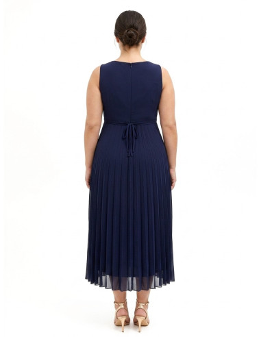Abito Curvy Lungo In Georgette Plissé Con Cristalli In Vita E Scollo A Incrocio Rinascimento Curvy