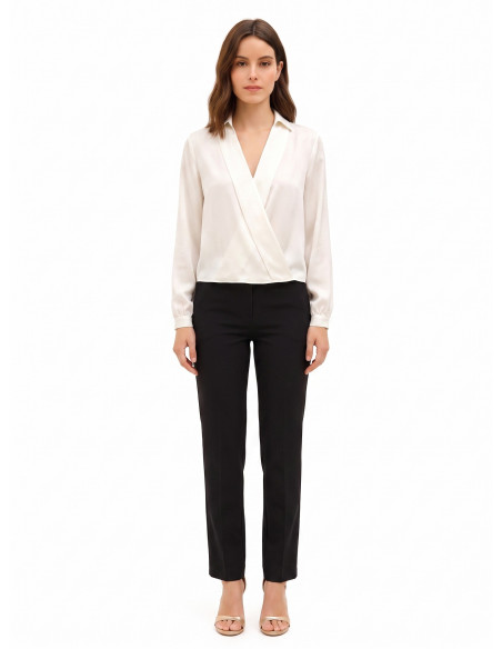 Blouse fluide en satin à encolure en V et col Rinascimento - Vestit...