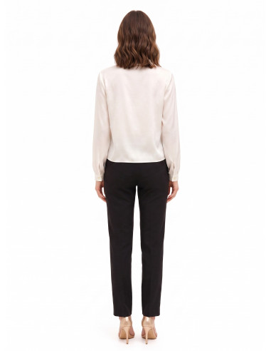 Blusa Fluida In Raso Con Scollo A V E Colletto Rinascimento