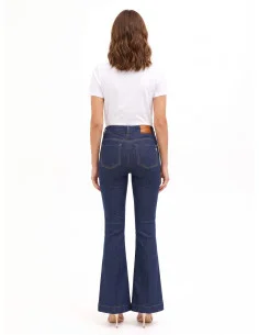 Jeans Flare Con Impunture A Contrasto Rinascimento 2