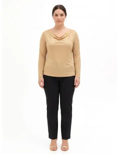 Fitted Curvy Top in Lurex with a Glitter Effect and a Ring Neckline – Rinascimento Curvy