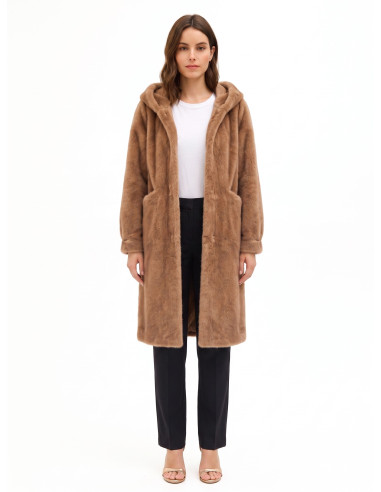 Manteau long à capuche en fourrure synthétique douce et poches passepoilées « Rinascimento »