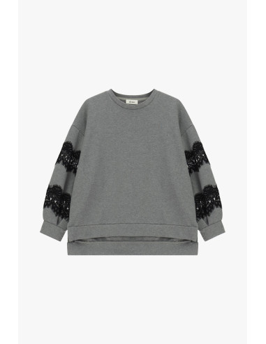 Dixie Oversized Sweatshirt with Lace Inserts on the Sleeves