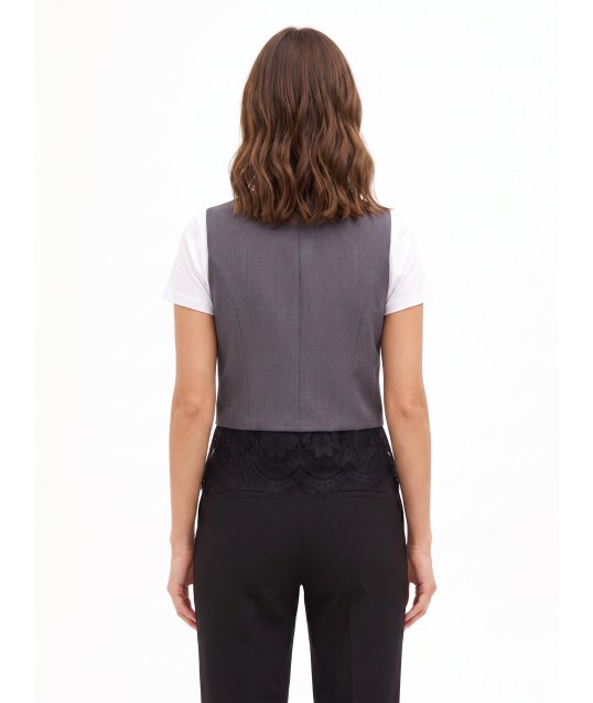Loose-fitting waistcoat with Rinascimento-style lace trim