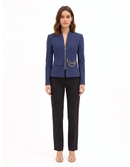 Veste blazer courte cintrée en tissu technique, sans revers, avec détail chaîne « Rinascimento »
