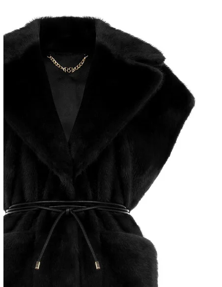Long, sleeveless waistcoat in soft faux fur with a faux leather belt and ‘Rinascimento’ pockets