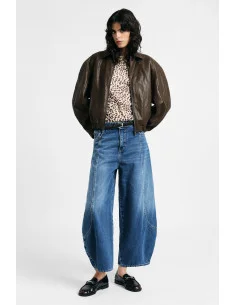 High-waisted balloon-fit jeans with rounded seams – please