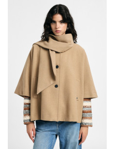 Short, Sleeveless Coat With Scarf And Buttons – Please