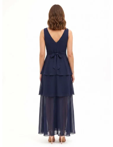 Robe longue en georgette à volants avec double encolure en V de style Rinascimento