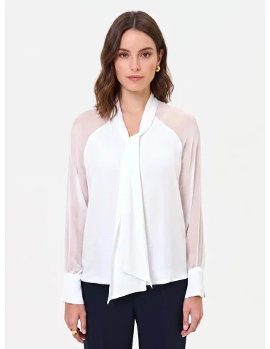 Studio Fluida Blouse in Silk-Blend Fabric with a ‘Rinascimento’ Bow