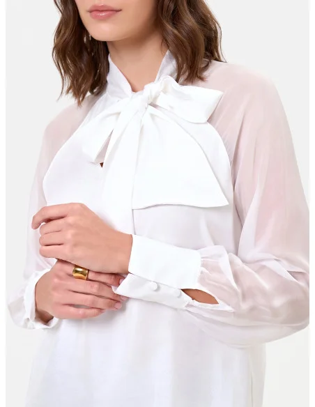 Studio Fluida Blouse in Silk-Blend Fabric with a ‘Rinascimento’ Bow
