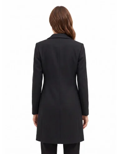 Mid-length, fitted wool coat with a Rinascimento-style lapel