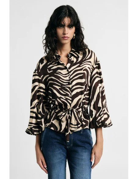 Animal-print shirt with a belt at the waist – Please