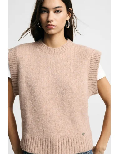 Sleeveless Jumper with Ribbed Trim, Please