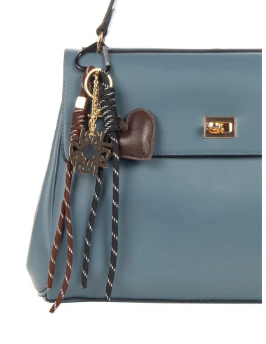 Sac à épaule en similicuir lisse avec breloques décoratives et bandoulière amovible Rinascimento