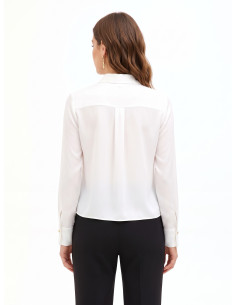 Chemise en satin mat avec partie centrale plissée et boutons dissimulés « Rinascimento » 2