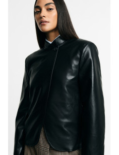 Blazer Corto Con Chiusura Asimmetrica A Bottone Please