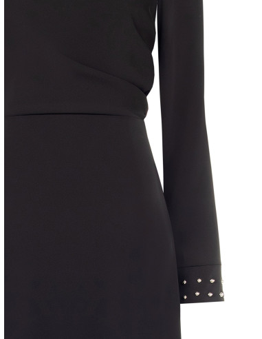 Robe courte en tissu cadi avec des clous aux poignets – Rinascimento