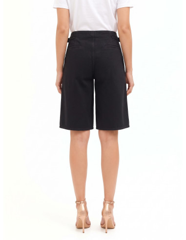 Wide-leg Bermuda jeans with straps at the hips and double darts – Rinascimento